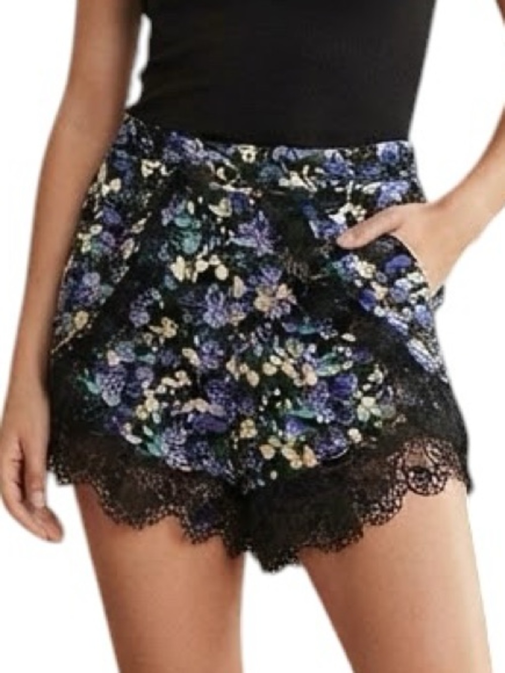 FOREVER 21 Boho Floral Lace Print Shorts Medium Festival
